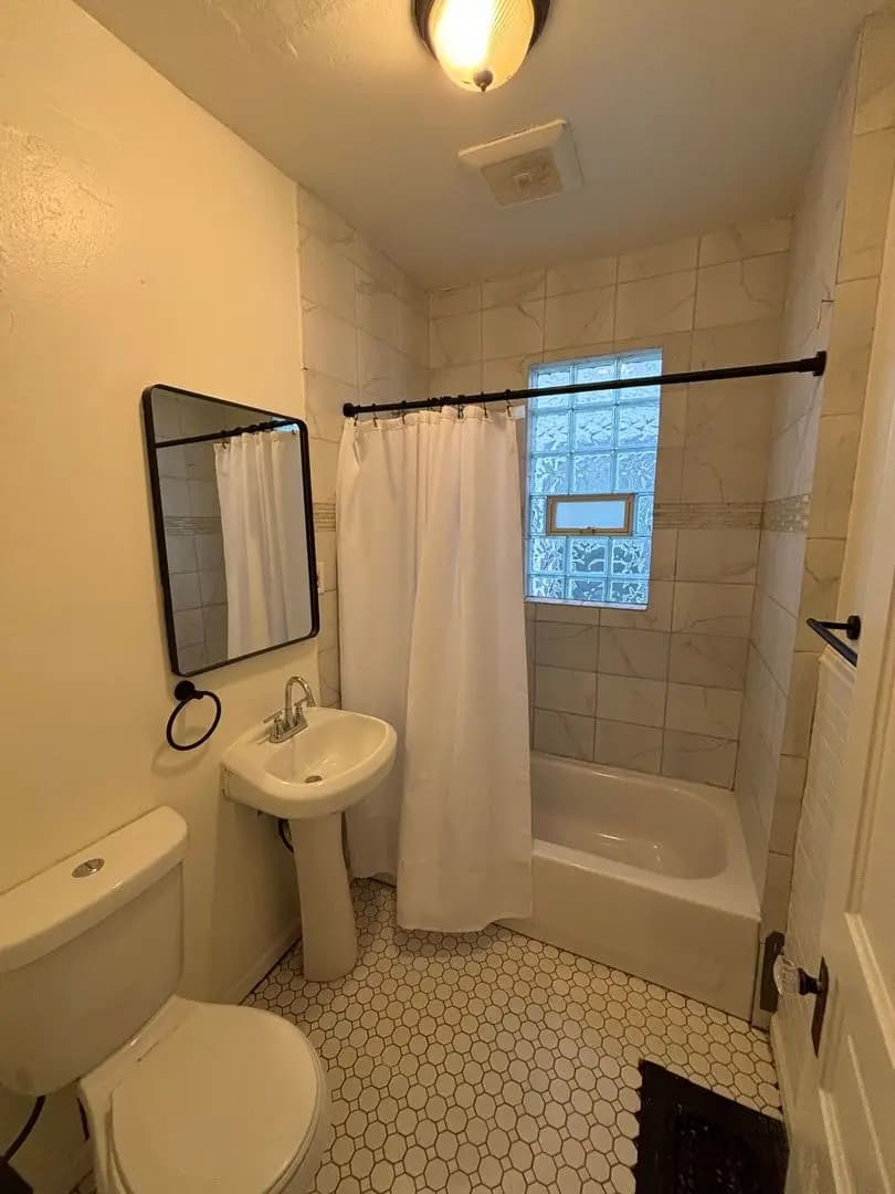 2229 N 40th St - Apartment - 22
