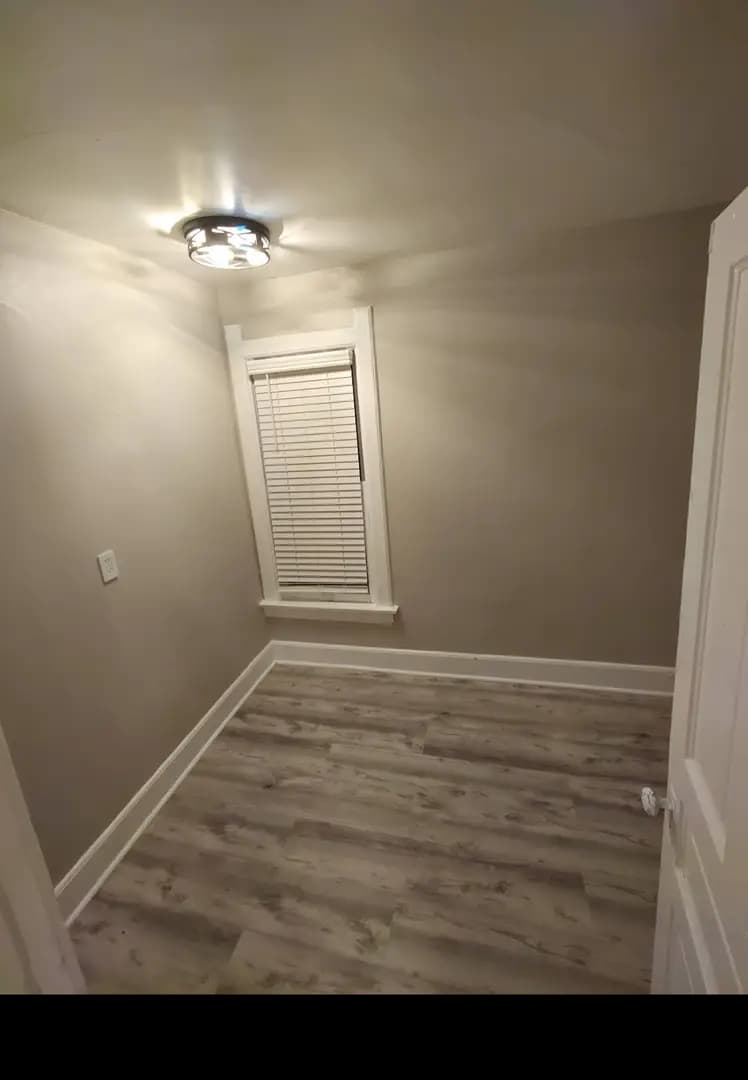 2229 N 40th St - Apartment - 24