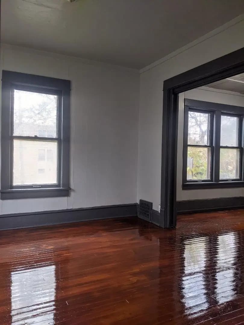 undefined apartments for rent - image - large (1).jpg - 1