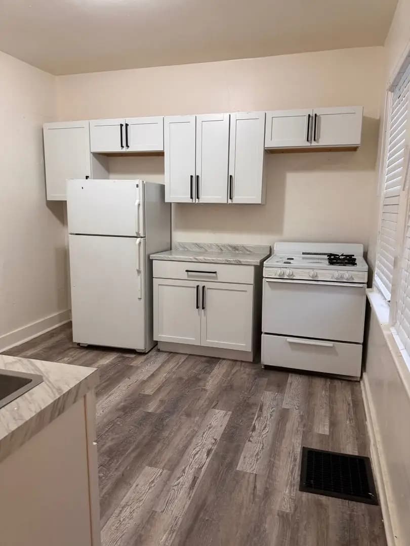 undefined apartments for rent - image - large.jpeg - 3