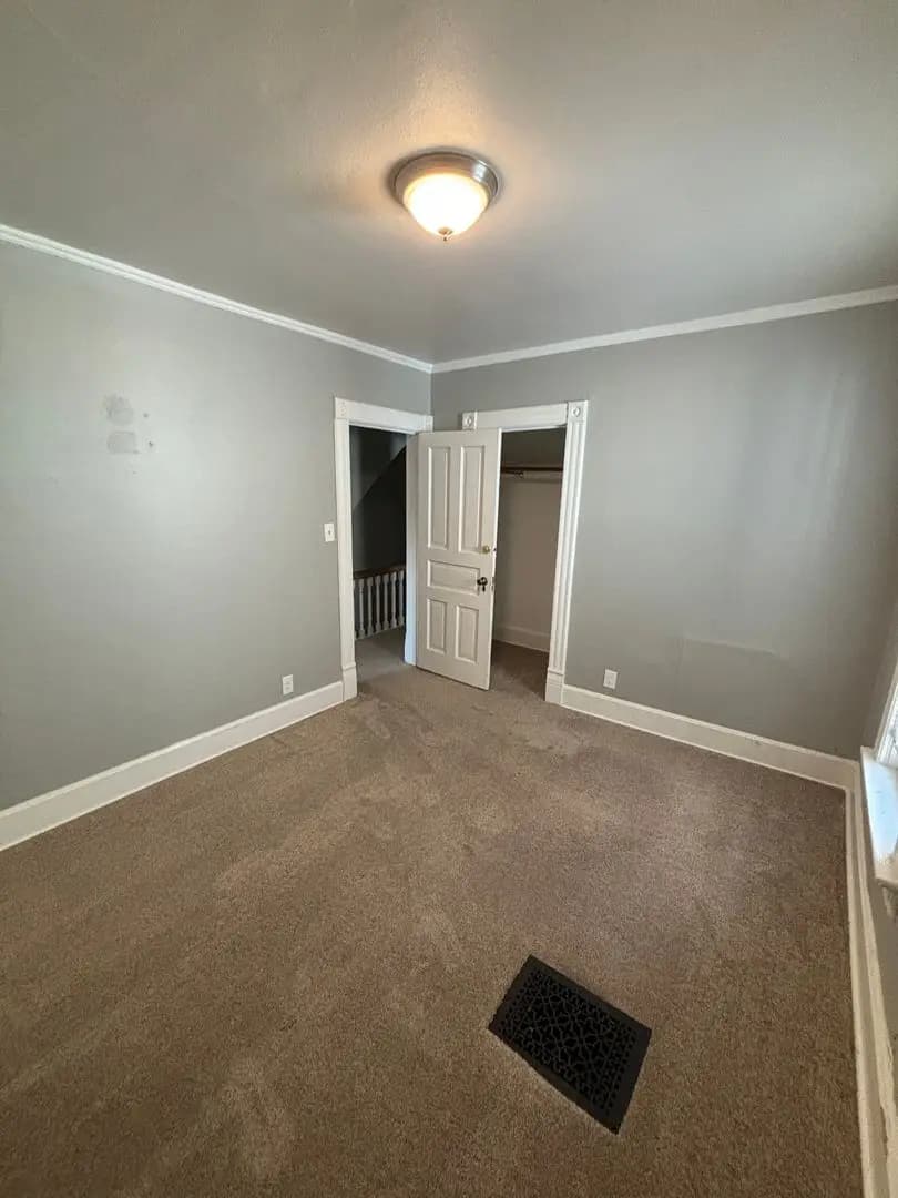 undefined apartments for rent - image - large (12).jpeg - 2