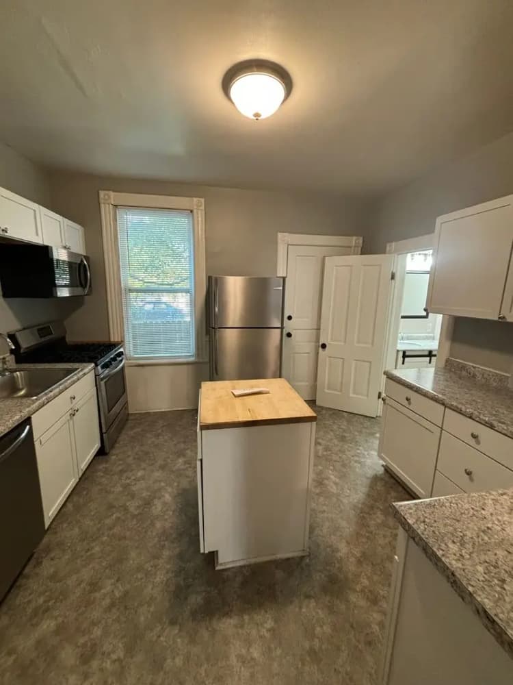 undefined apartments for rent - image - large (6).jpeg