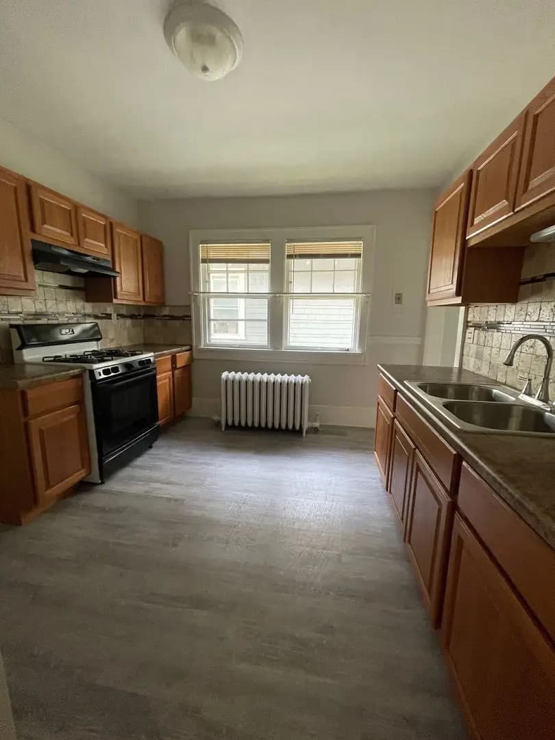 undefined apartments for rent - image - large (2).jpg - 0