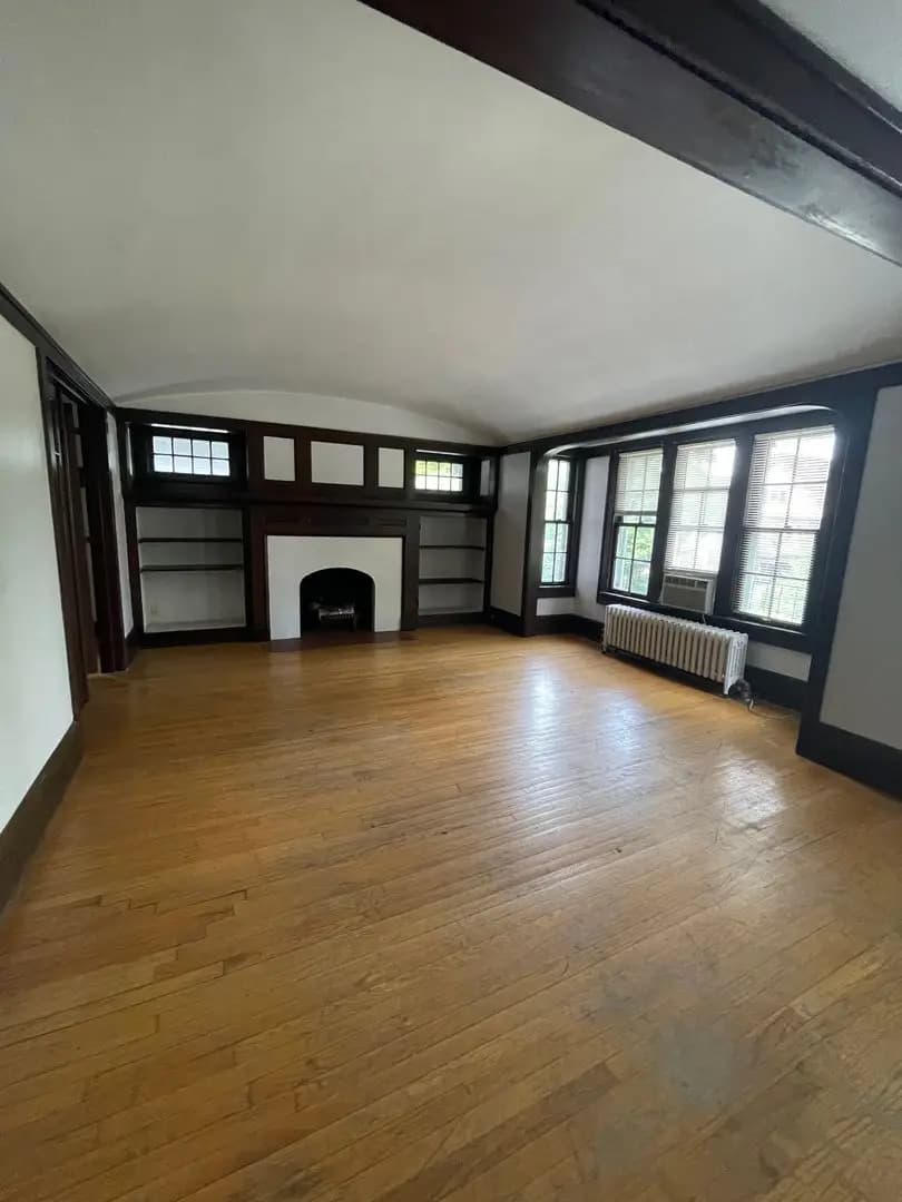 undefined apartments for rent - image - large (4).jpg - 2