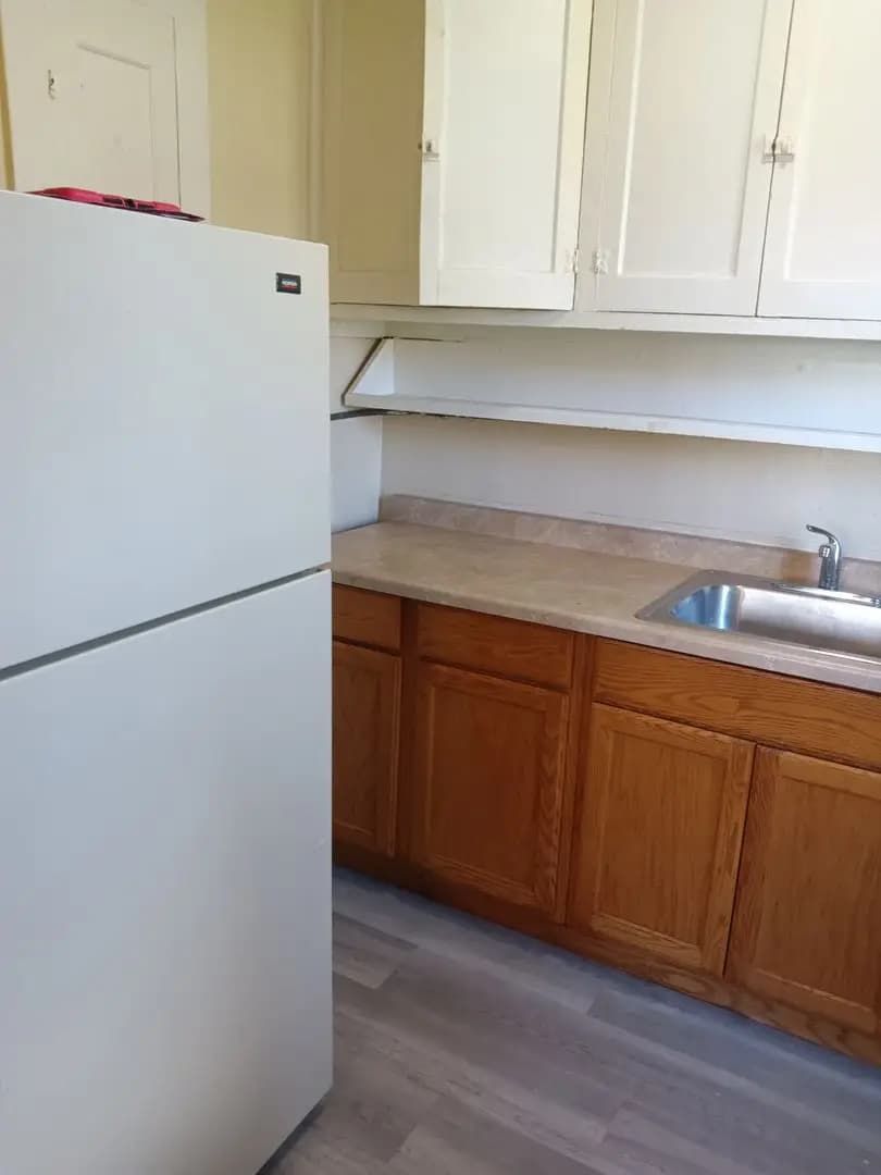 undefined apartments for rent - image - large (1).jpg - 1