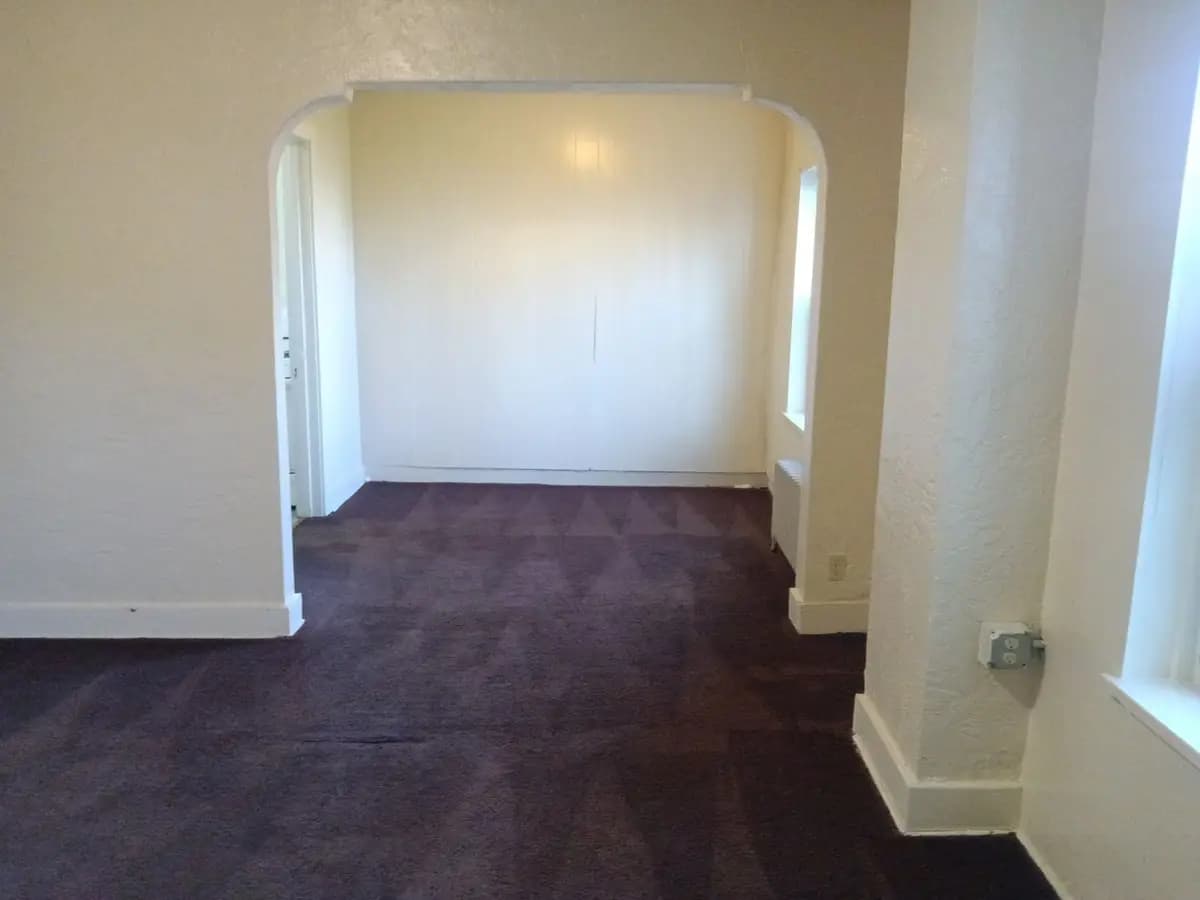 undefined apartments for rent - image - large (5).jpg - 3