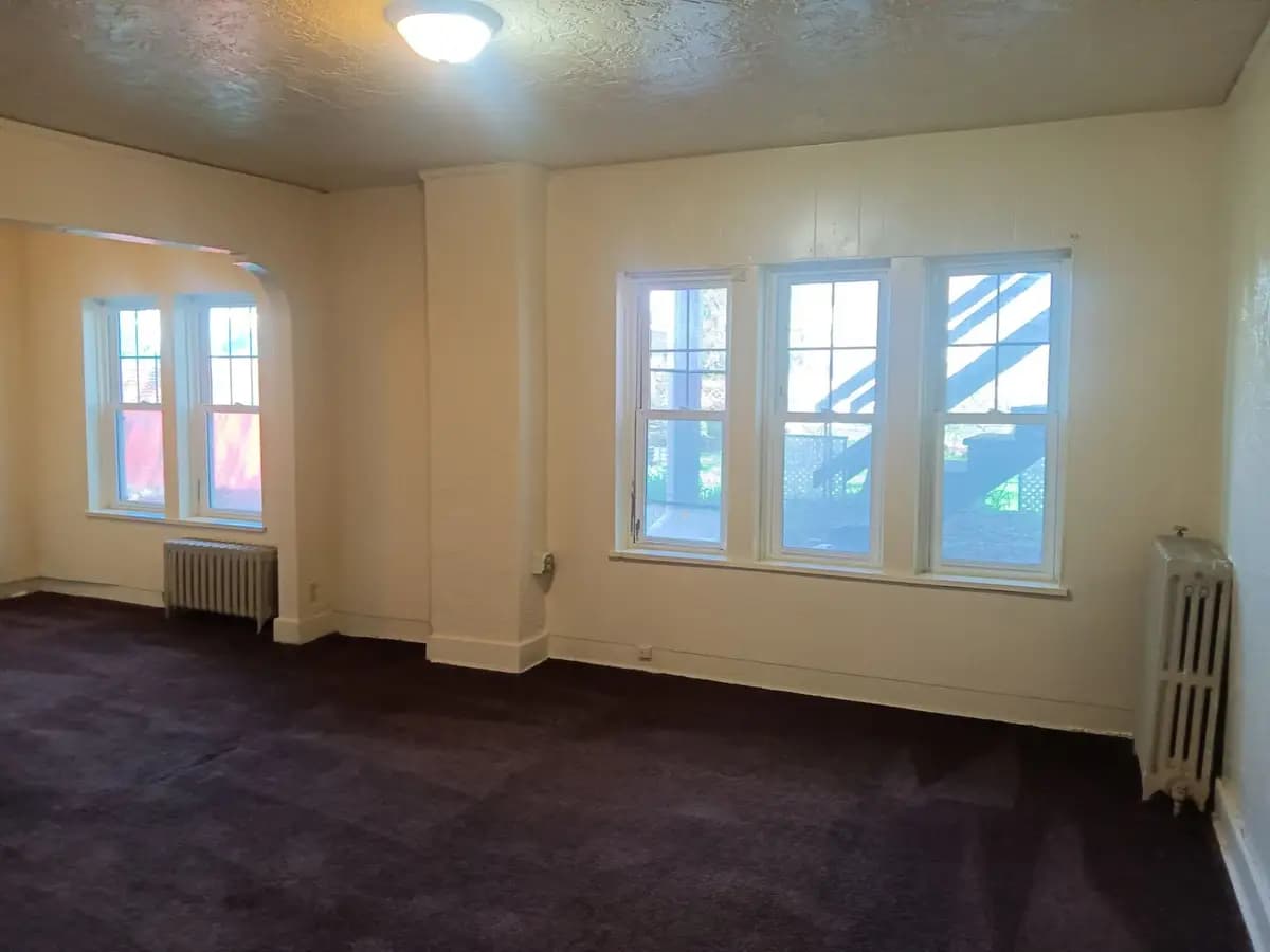 undefined apartments for rent - image - large (6).jpg - 0