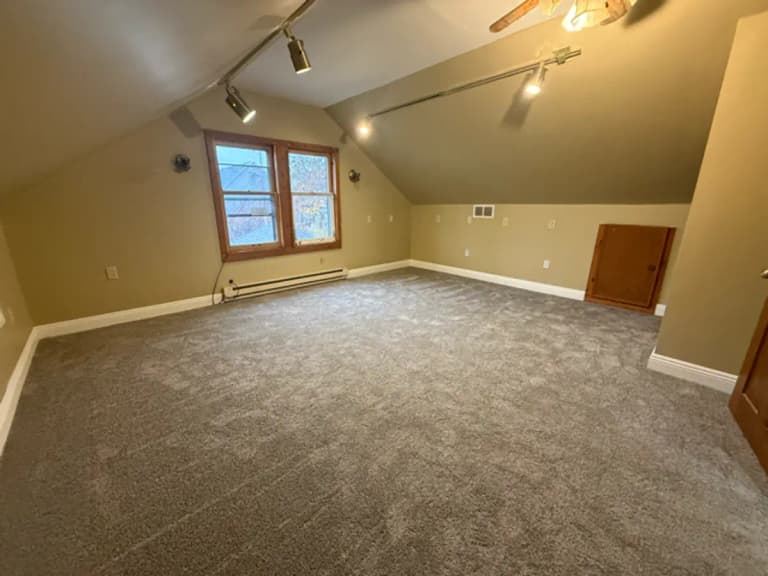 undefined apartments for rent - image - large (19).png