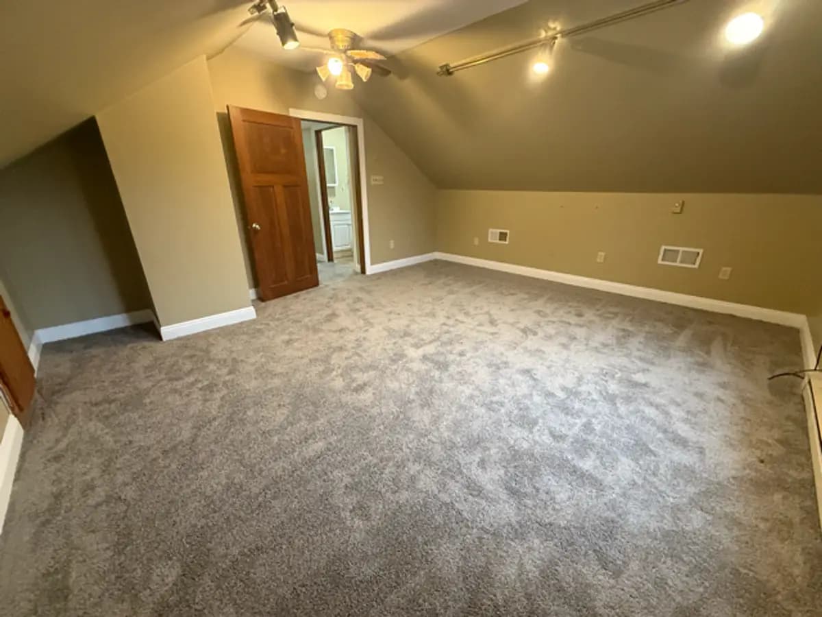 2644 N 46th St. - House - 18