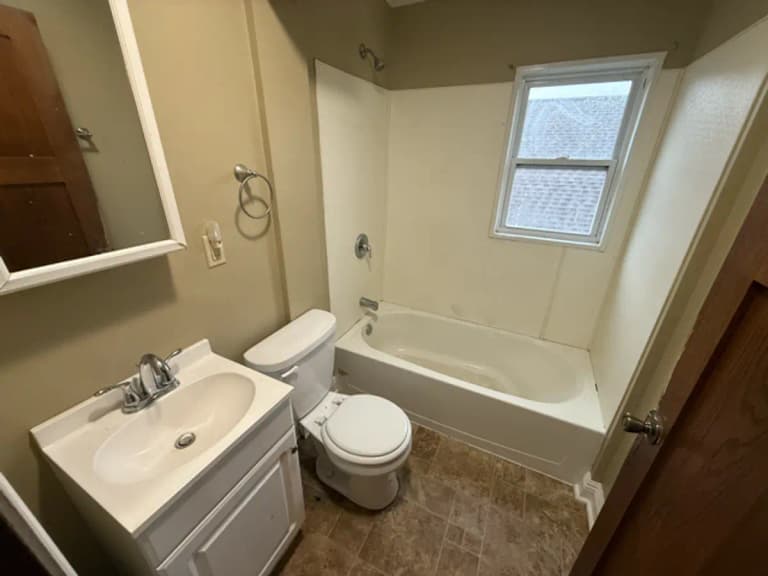 undefined apartments for rent - image - large (21).png