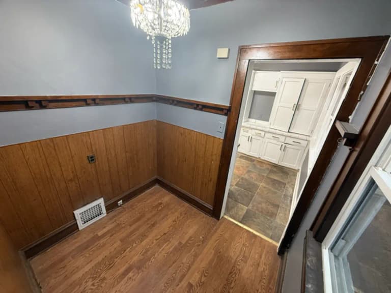 undefined apartments for rent - image - large (7).png