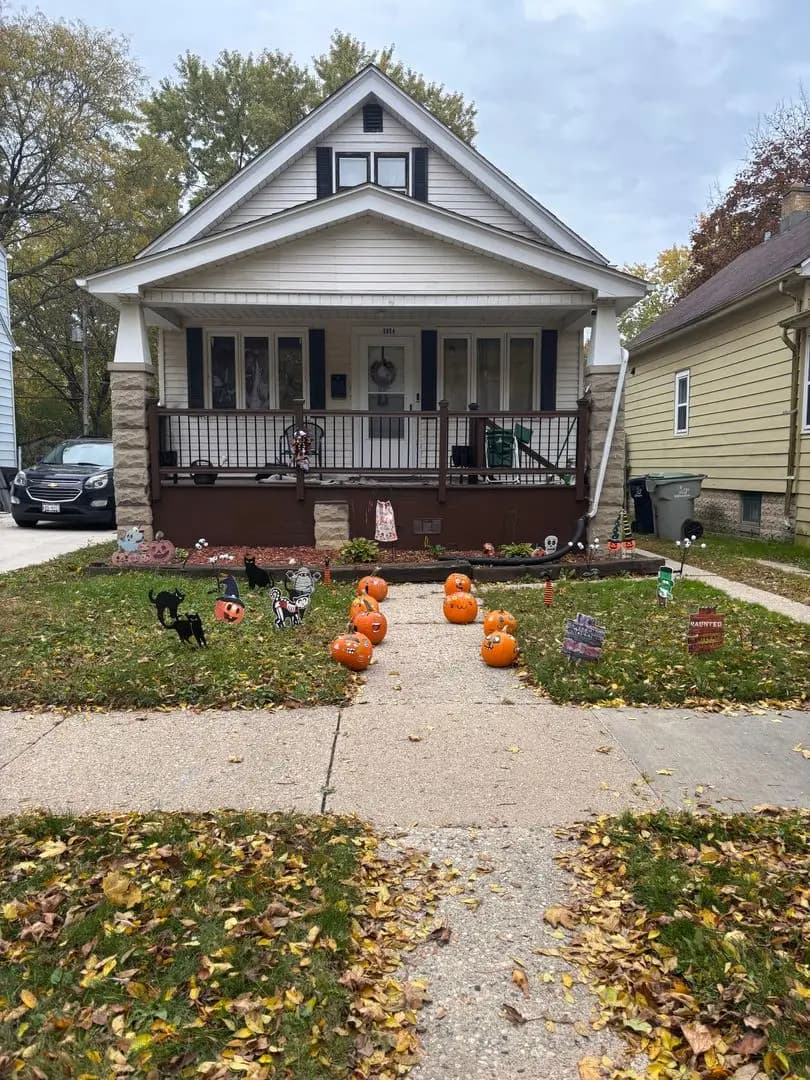 undefined apartments for rent - image - large (9).jpeg