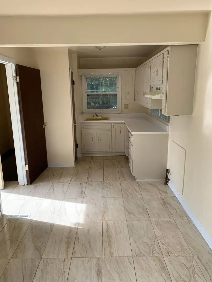 undefined apartments for rent - image - large.jpeg - 1