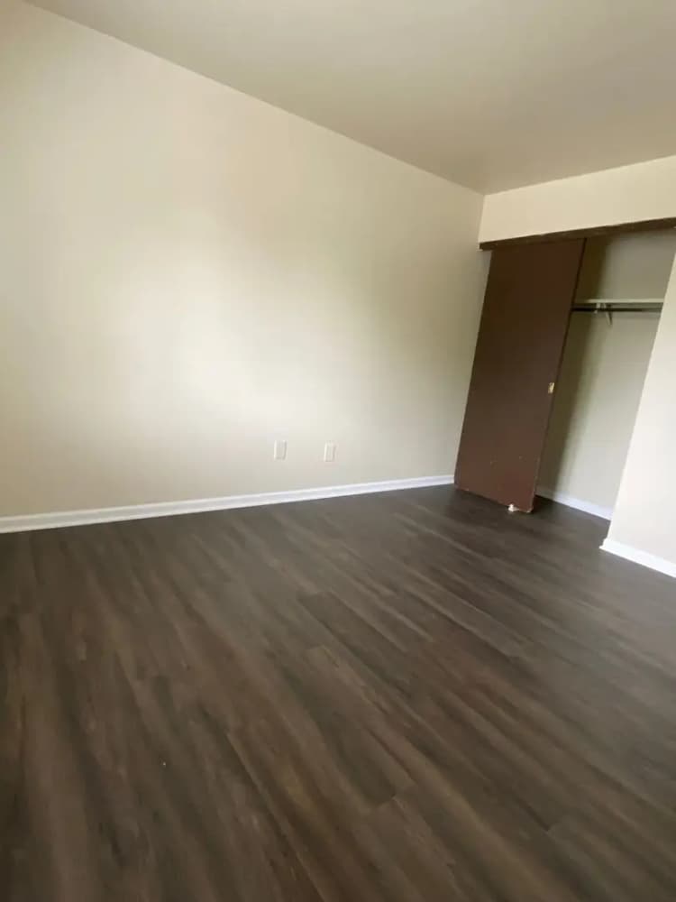 undefined apartments for rent - image - large (10).jpeg