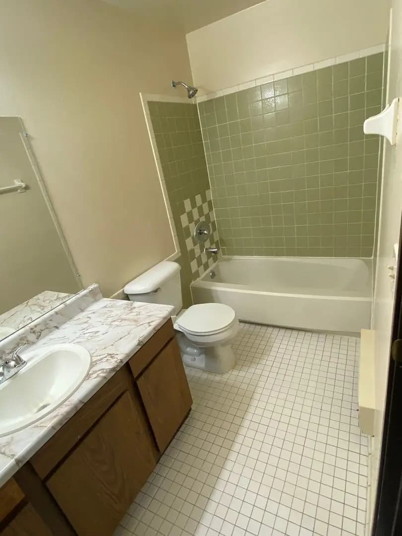 undefined apartments for rent - image - large (15).jpeg - 2