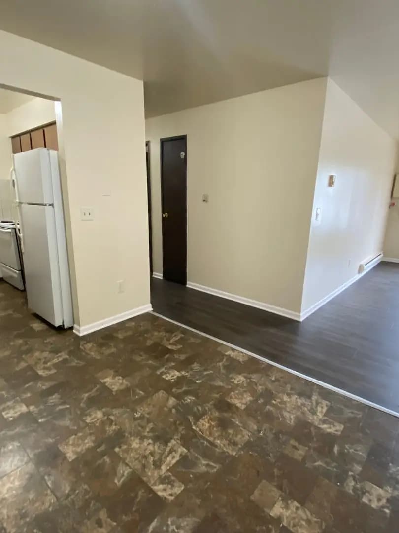 undefined apartments for rent - image - large (5).jpeg - 0