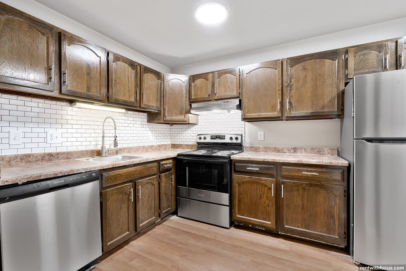 undefined apartments for rent - image - large (46).jpg - 0