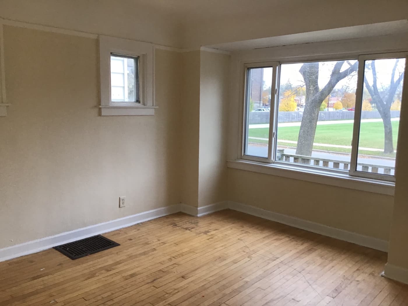 3290 N 37th St - House - 8