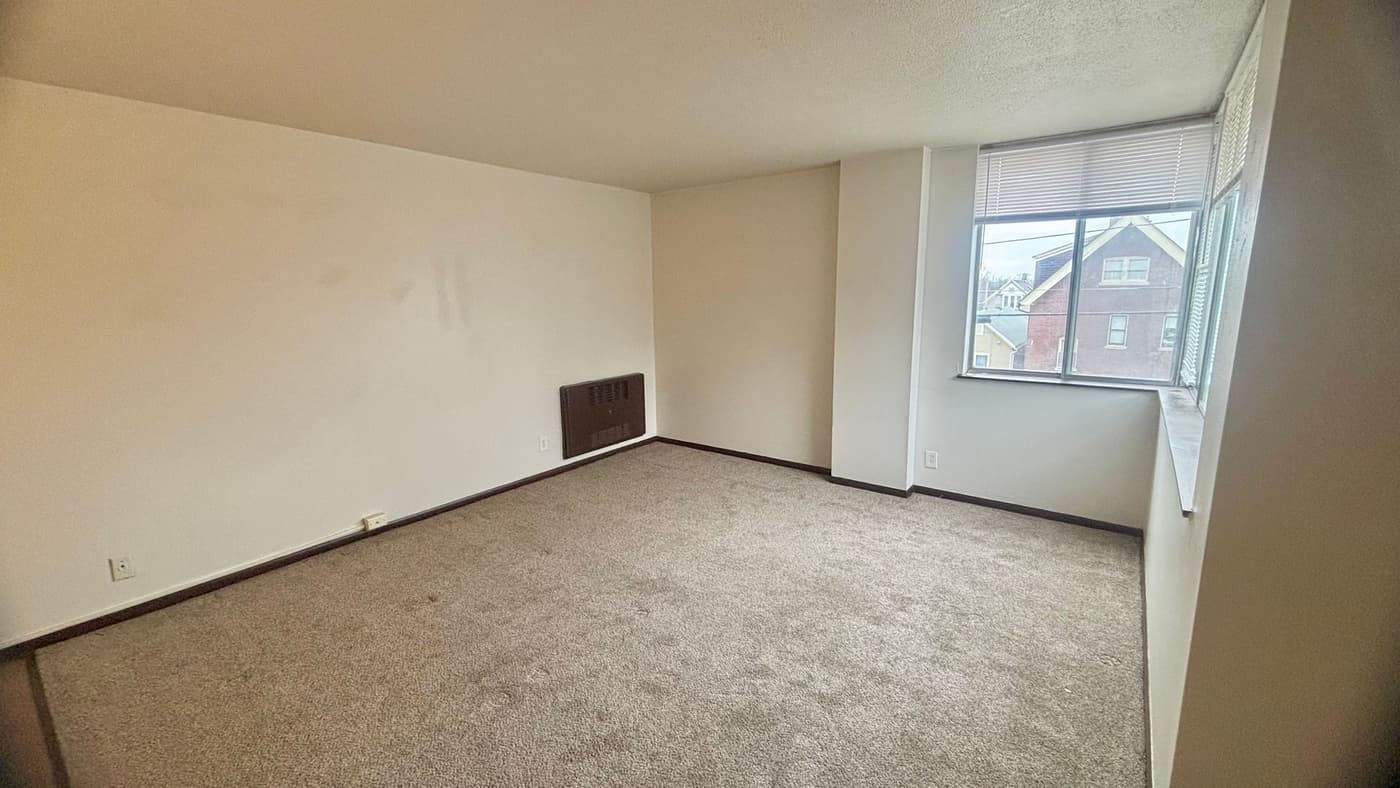 undefined apartments for rent - image - large (2).jpeg - 2