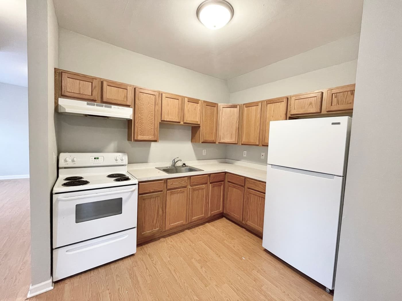 undefined apartments for rent - image - large (1).jpg - 1