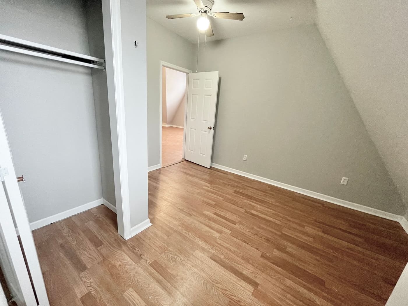 undefined apartments for rent - image - large (17).jpg - 3