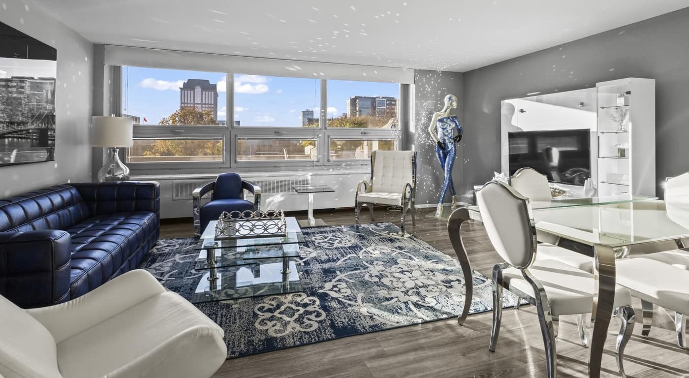 Milwaukee County apartments for rent - image - J4VVitm9ybXtyVxP9qoKGhJx7AOSz62bMycmivqi-67b0a4b99ae2888be9ce98cd5708bb35.jpg