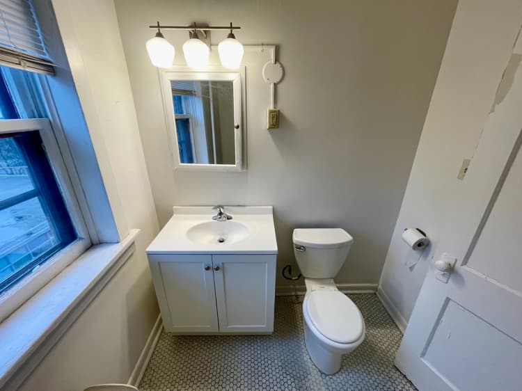 Milwaukee County apartments for rent - image - large (9).jpeg