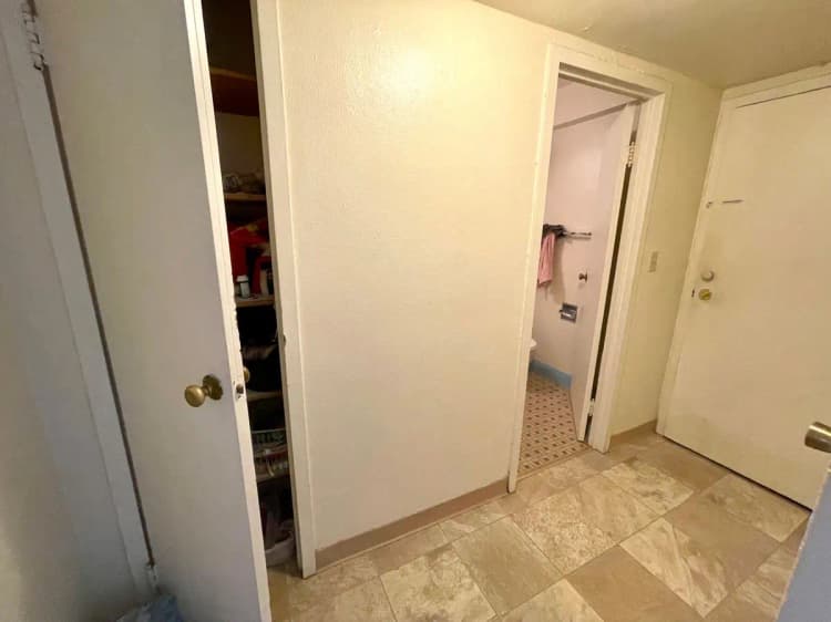 Milwaukee County apartments for rent - image - large (4).jpeg