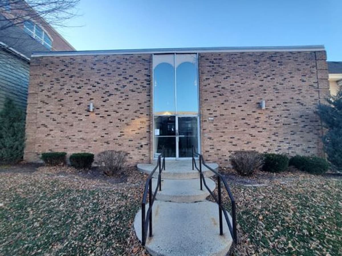 Milwaukee County apartments for rent - Property image - 1535 N. Van Buren St. - 2