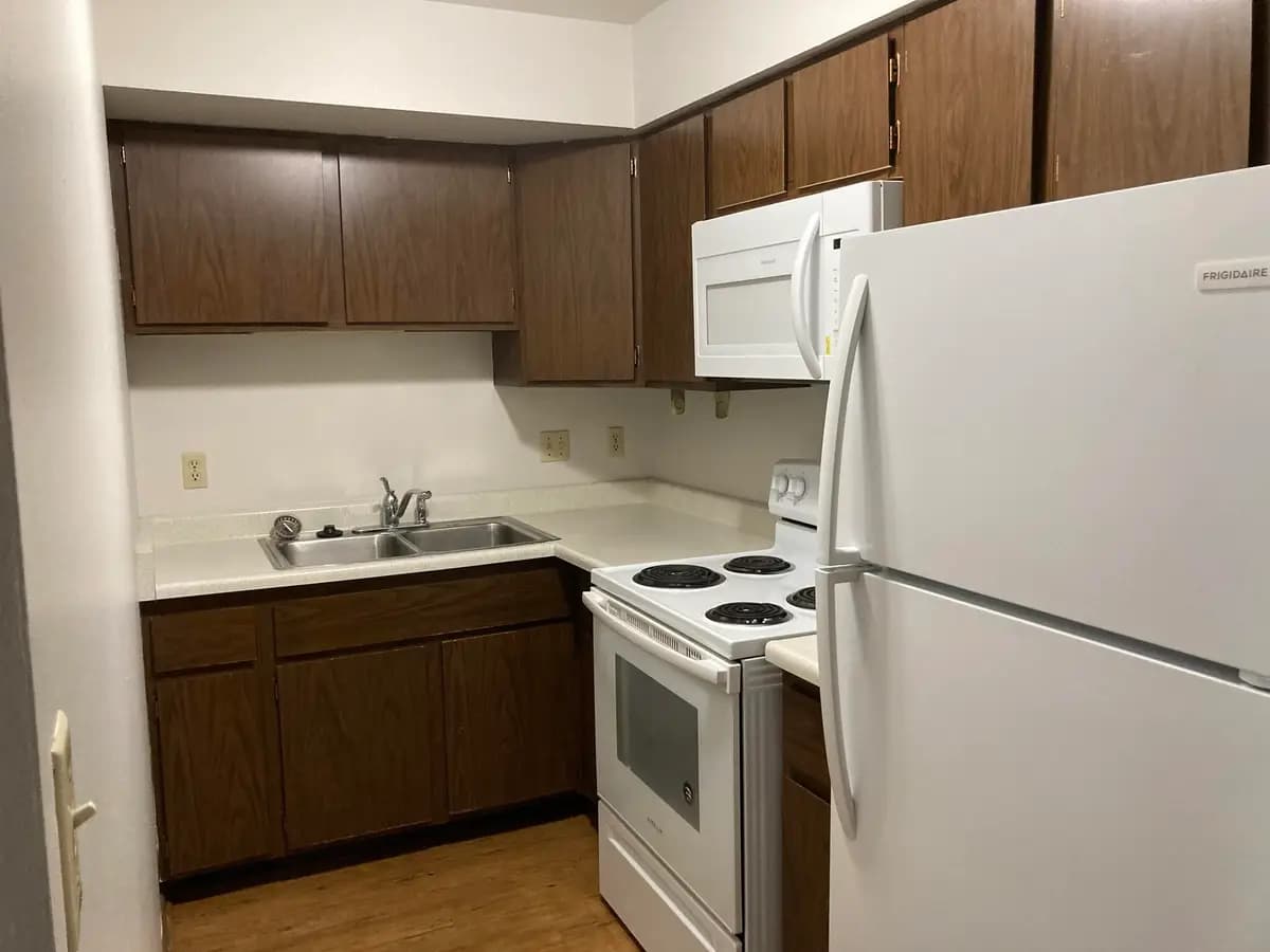 Milwaukee County apartments for rent - Property image - 5000 W Cold Spring Rd - 3