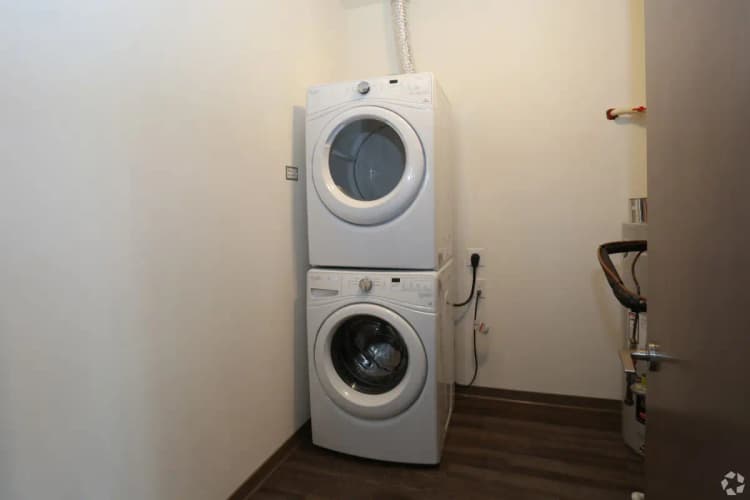Milwaukee County apartments for rent - image - forge-and-flare-oak-creek-wi-washerdryer.jpg