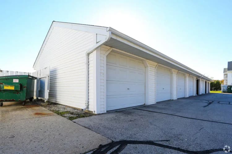 Milwaukee County apartments for rent - image - wood-creek-apartments-oak-creek-wi-garage.jpg