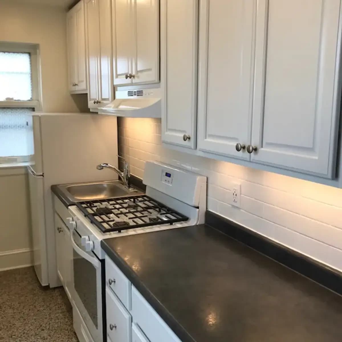 Milwaukee County apartments for rent - Property image - St. Clair - 3