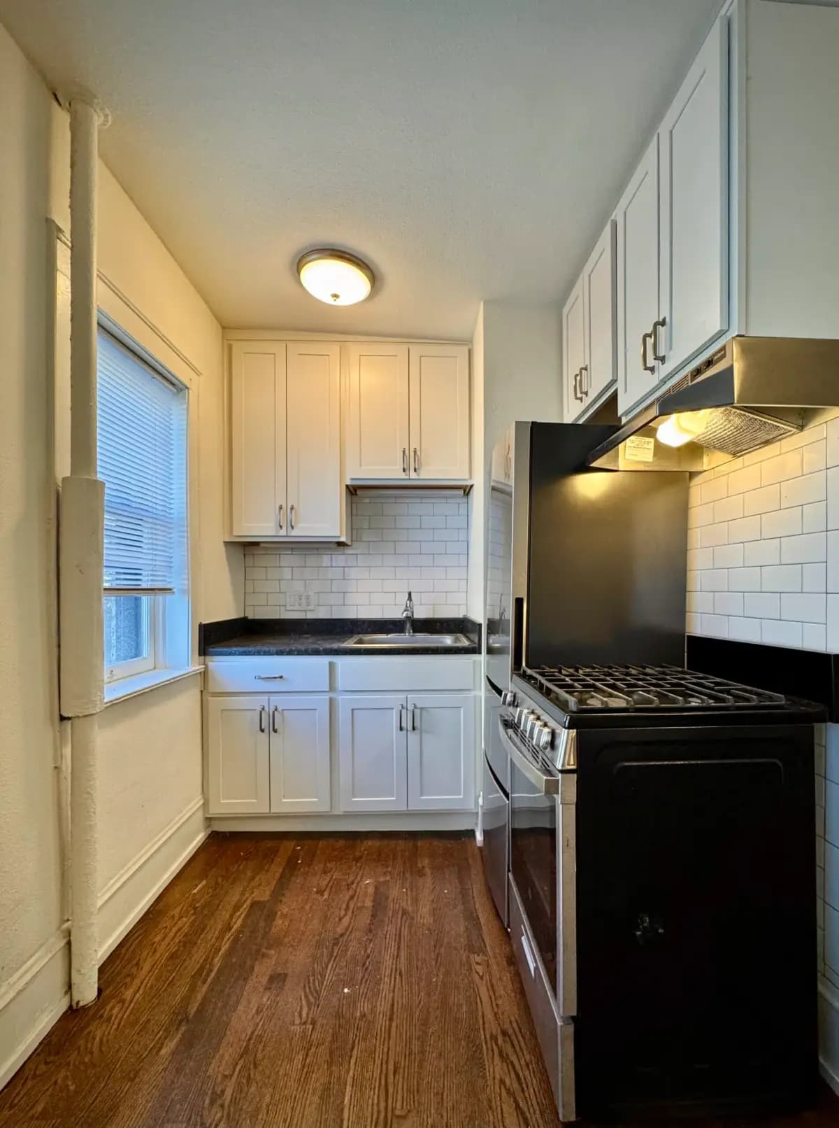 Milwaukee County apartments for rent - Property image - Van Buren - 2