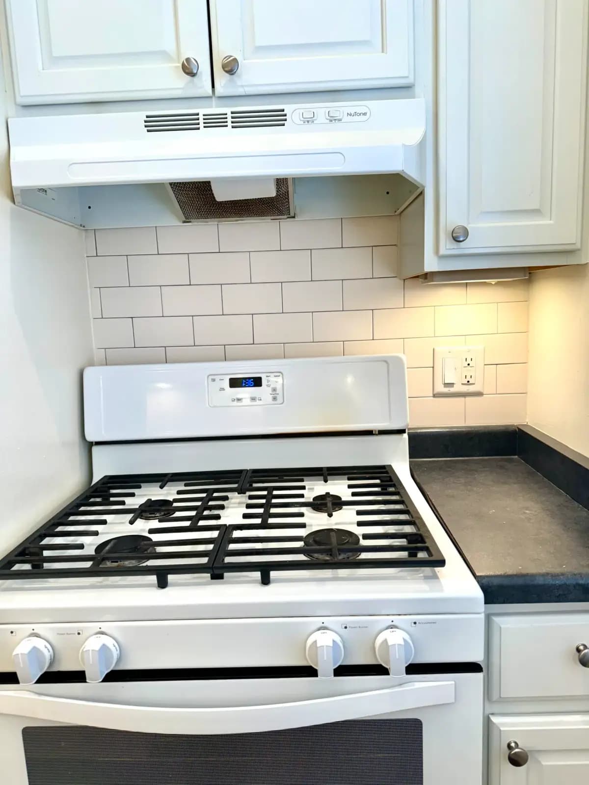 Milwaukee County apartments for rent - Property image - Shoreham - 2