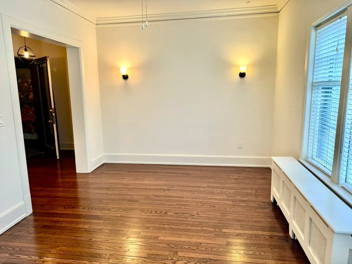 Milwaukee County apartments for rent - Property image - Shoreham - 3