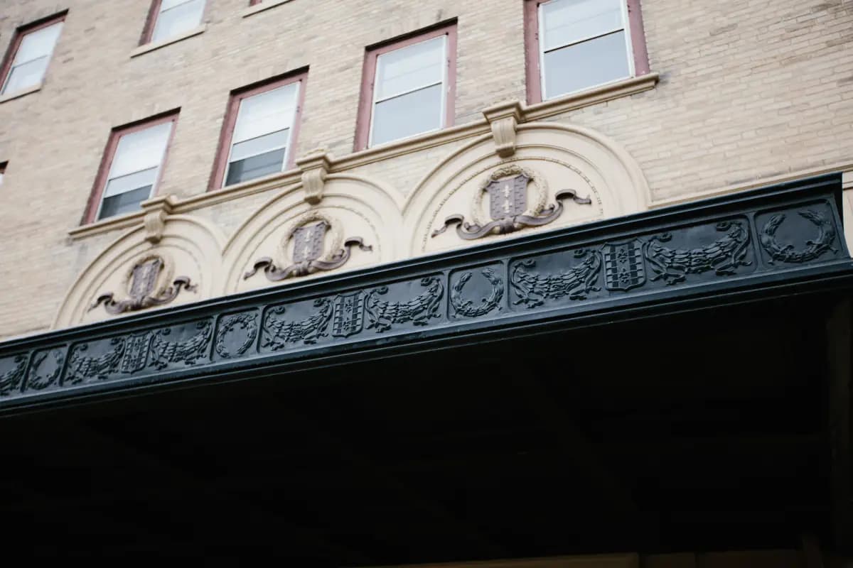 Milwaukee County apartments for rent - Property image - Carlton - 3