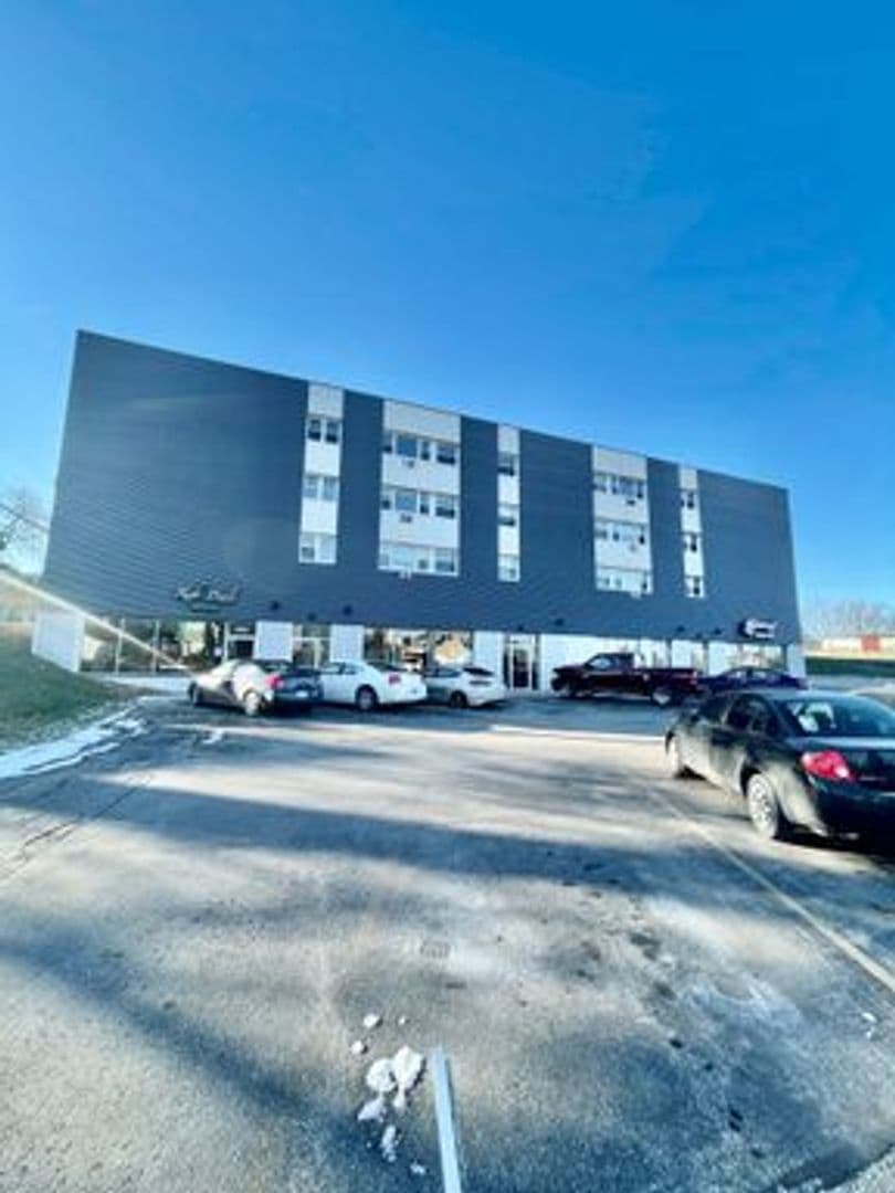 Milwaukee County apartments for rent - Property image - 2867 S Kinnickinnic Ave - 3