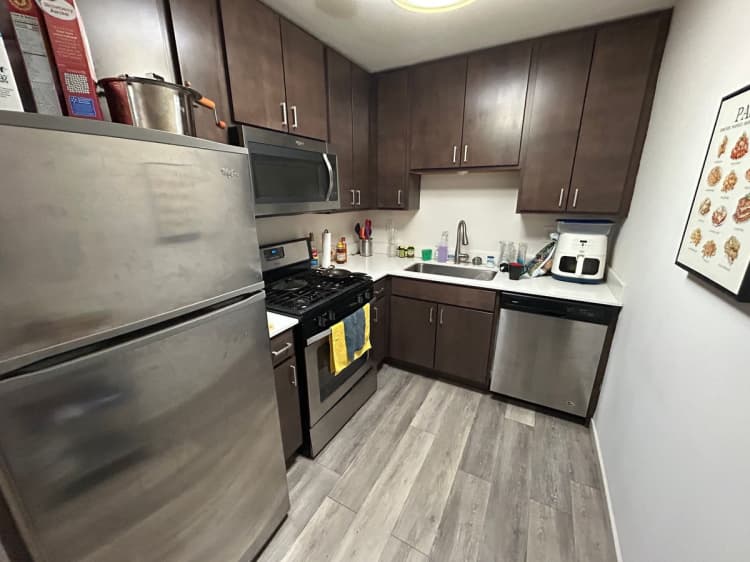 Milwaukee County apartments for rent - image - large (86).jpeg