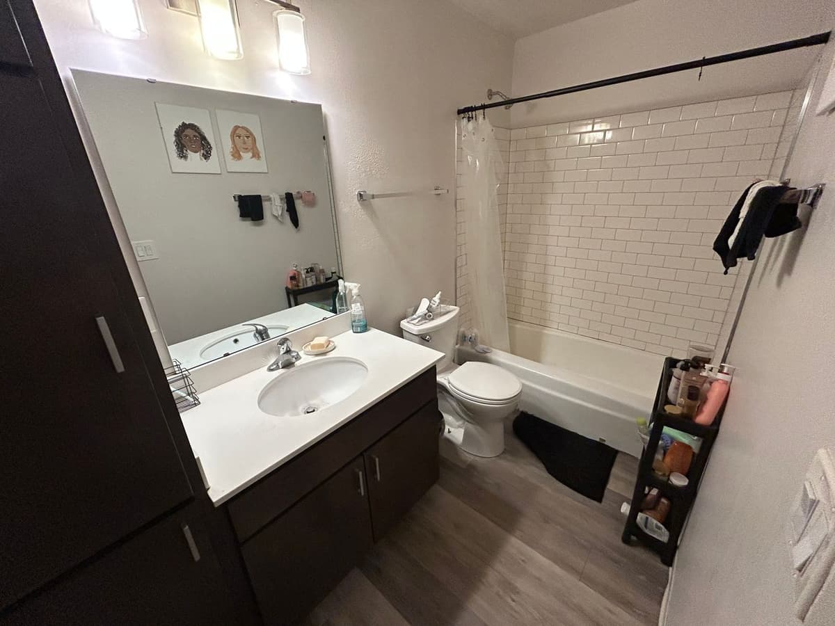Milwaukee County apartments for rent - image - large (79).jpeg