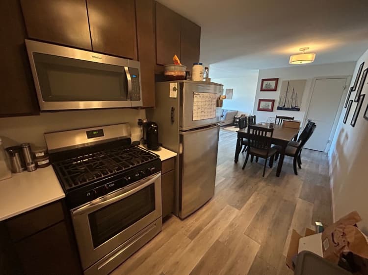 Milwaukee County apartments for rent - image - large (42).jpeg