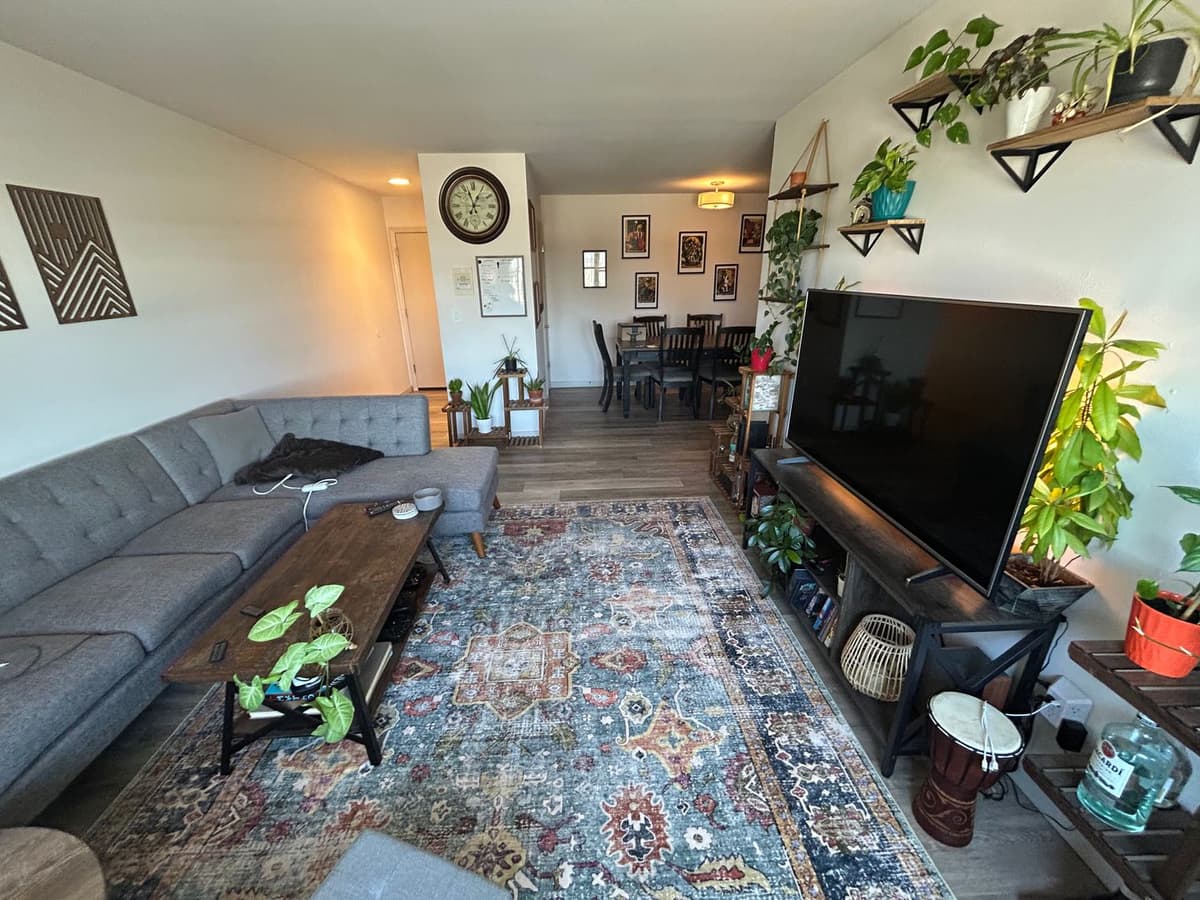 Milwaukee County apartments for rent - image - large (40).jpeg