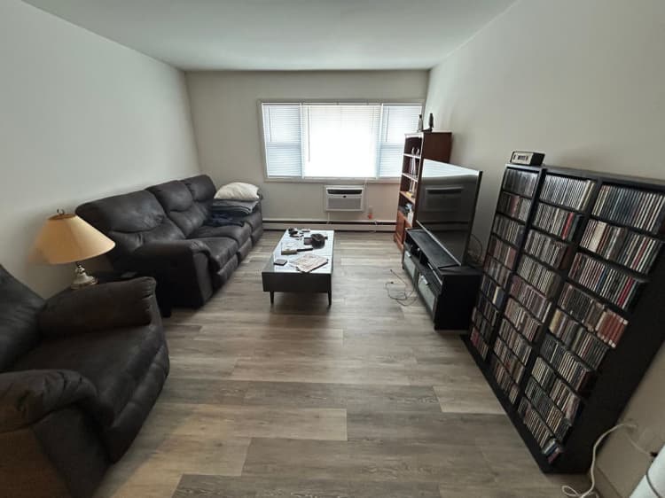Milwaukee County apartments for rent - image - large (2).jpeg