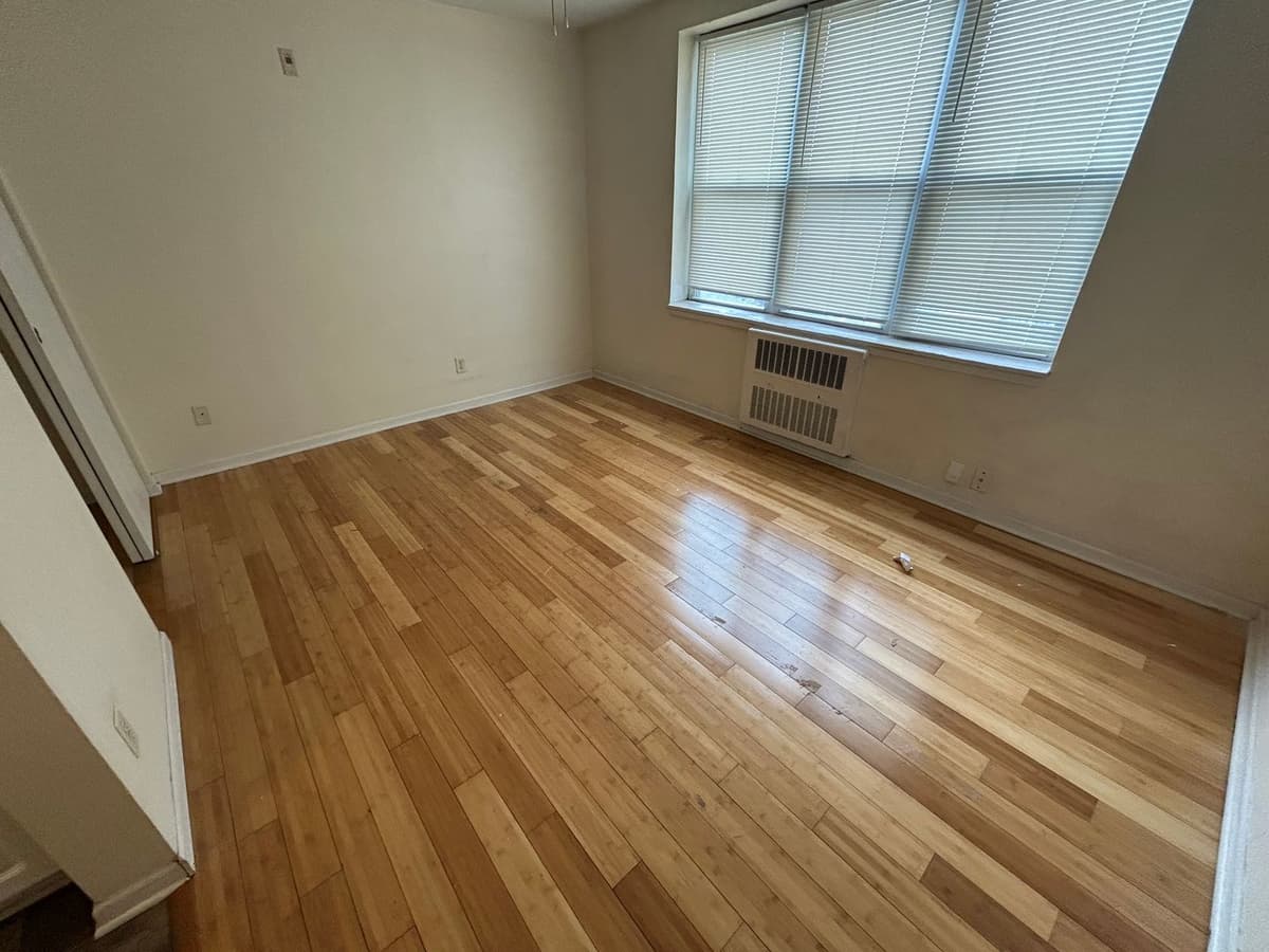 Milwaukee County apartments for rent - image - large (46).jpeg