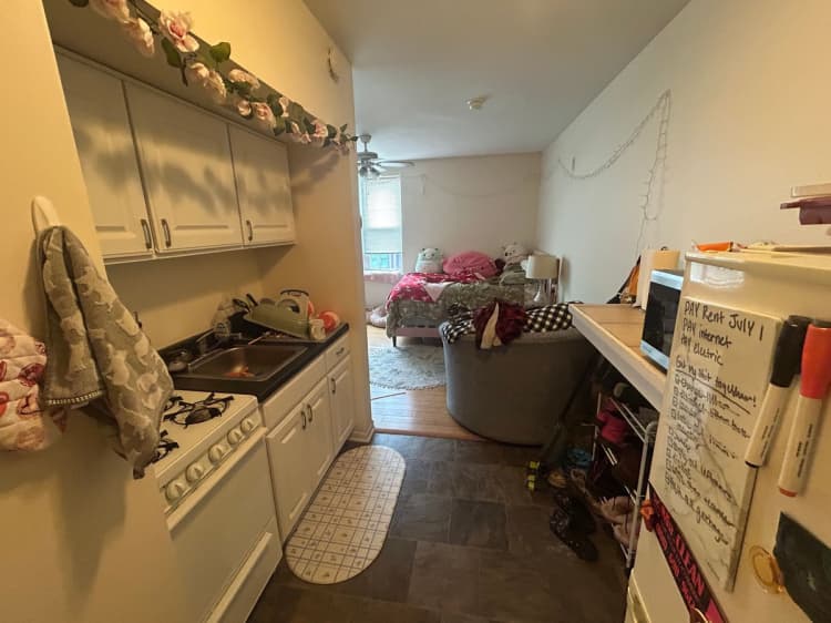 Milwaukee County apartments for rent - image - large (6).jpeg