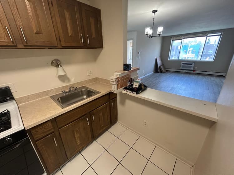 Milwaukee County apartments for rent - image - large (30).jpeg
