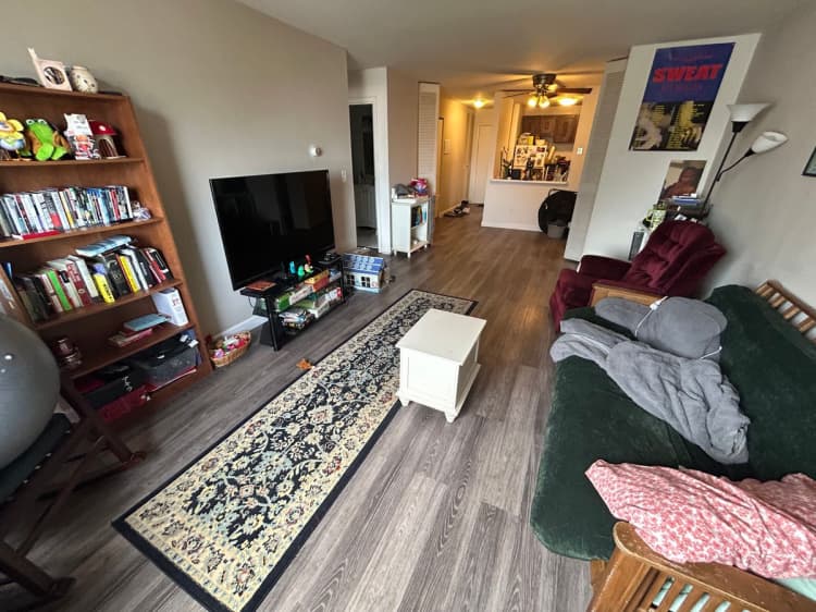 Milwaukee County apartments for rent - image - large (15).jpeg