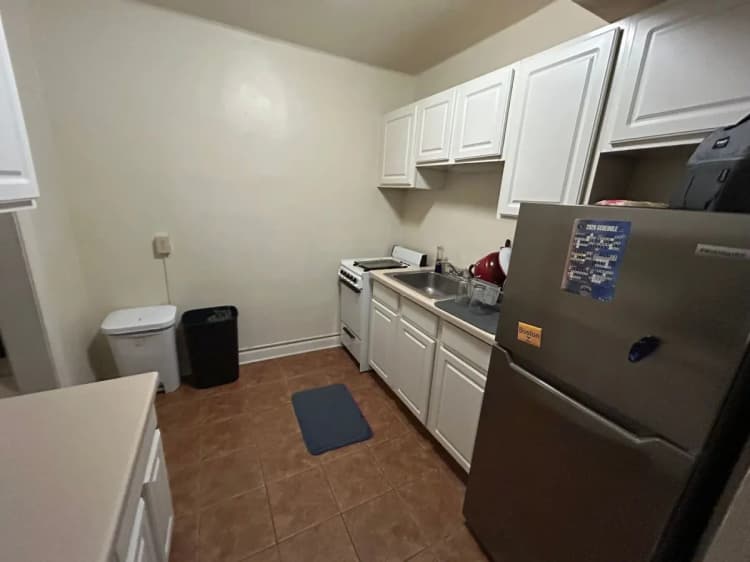 Milwaukee County apartments for rent - image - imgi_24_large.webp