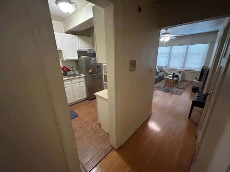 Milwaukee County apartments for rent - image - imgi_27_large.webp