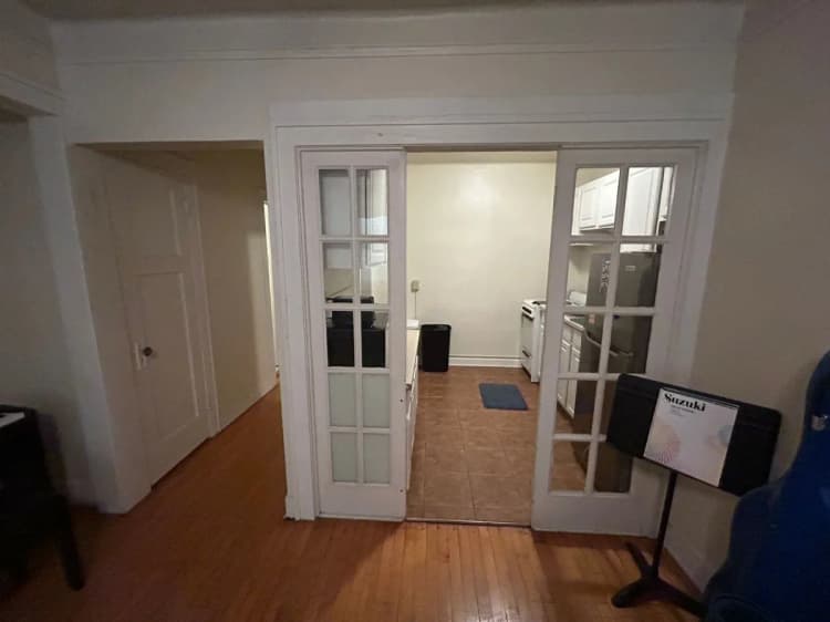 Milwaukee County apartments for rent - image - imgi_26_large.webp